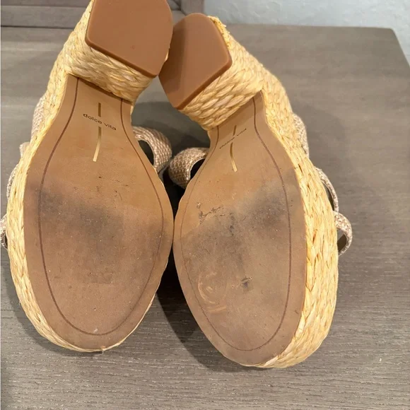 DV by Dolce Vita Beige Woven Platform Sandals - Picture 6 of 6